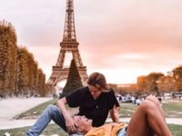 The Ultimate Parisian Experience: A Night Out with an Escort in Paris